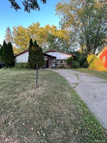 Property Photo:  6902 Sally  MI 48505 