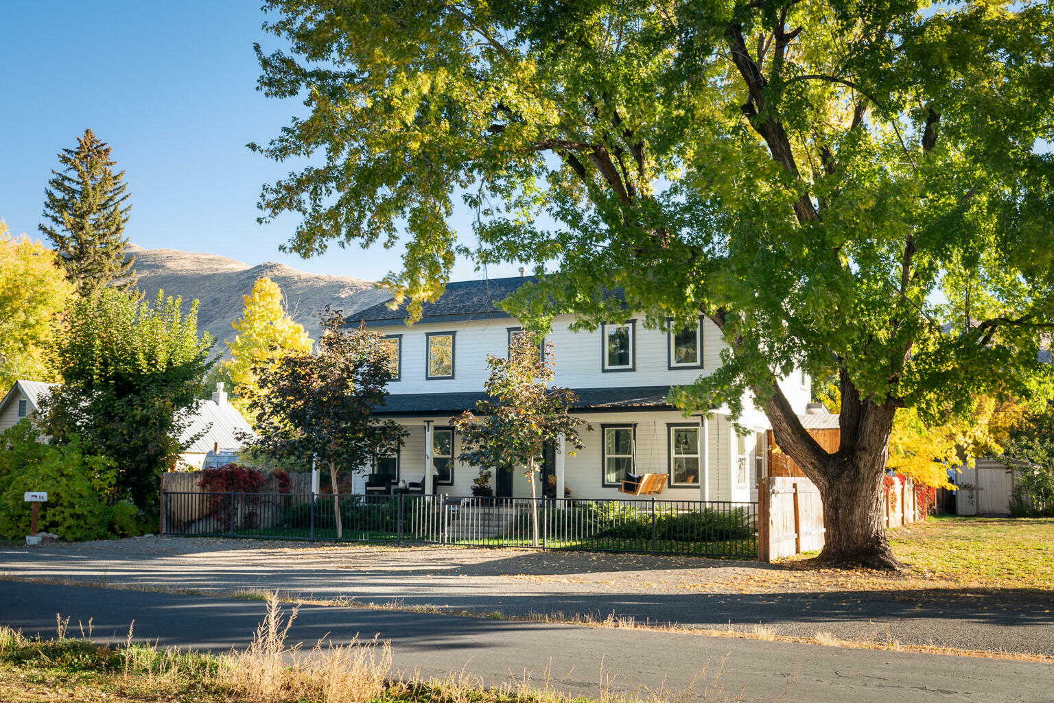 Property Photo: 116 N 2nd St ID 83313