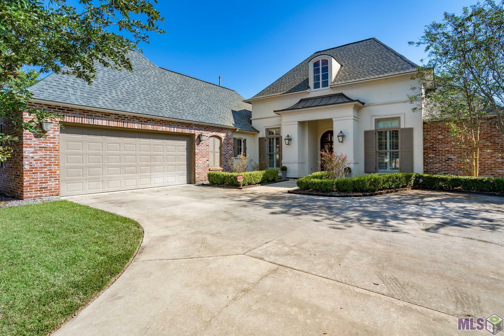 Property Photo: 13721 Landmark Dr LA 70810