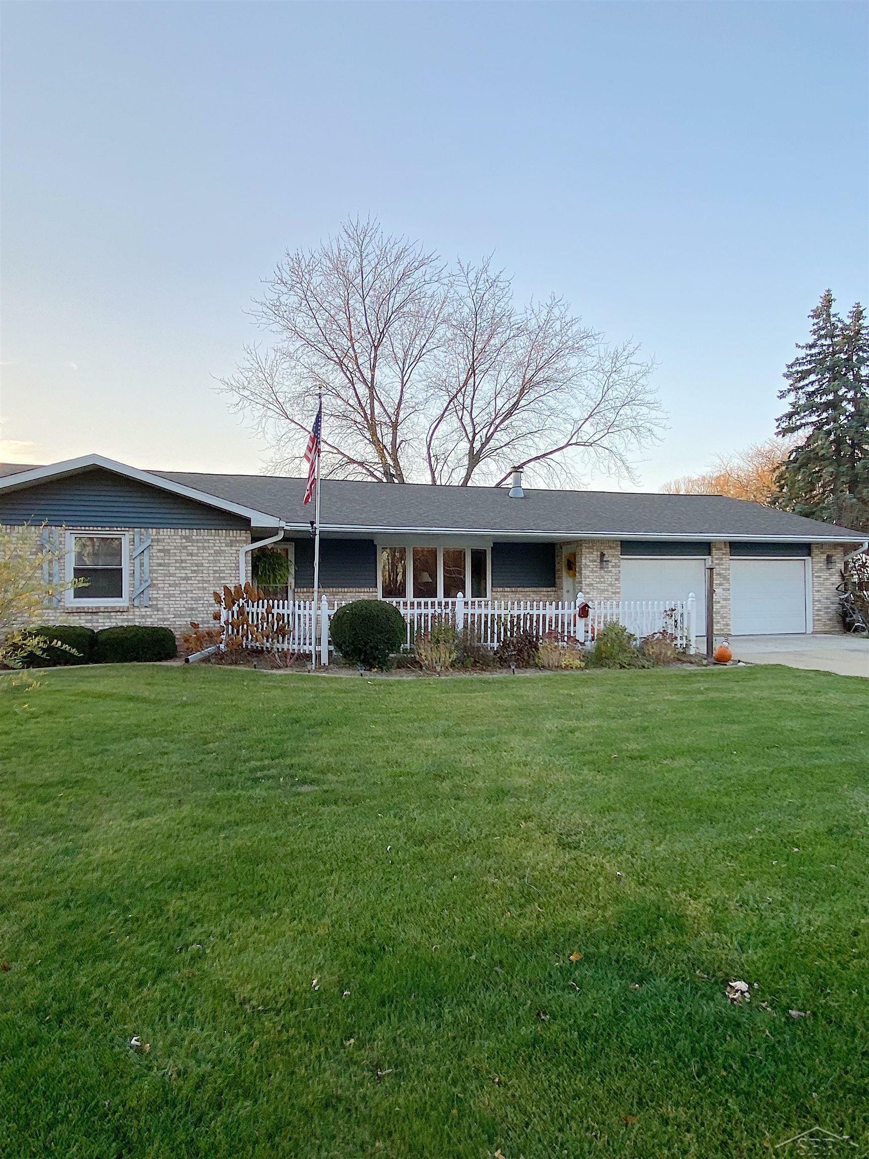 Property Photo:  10550 Rathbun Way  MI 48415 