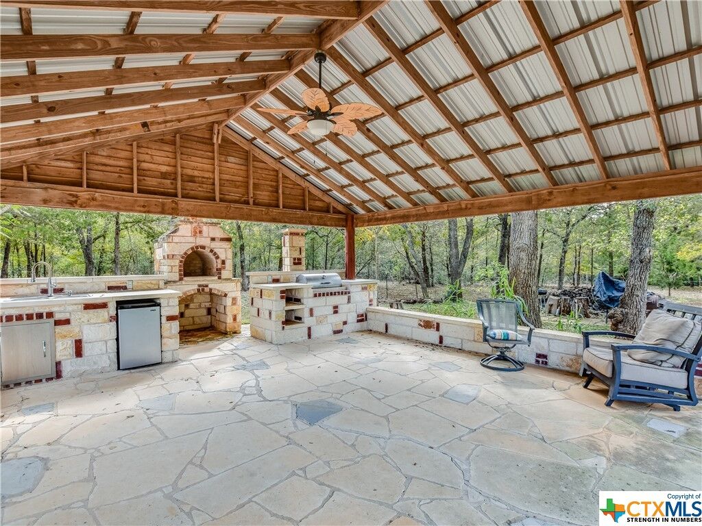 Property Photo:  2728 Highway 304  TX 78957 