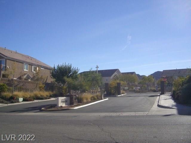 Property Photo:  1102 Slate Crossing Lane 1  NV 89002 