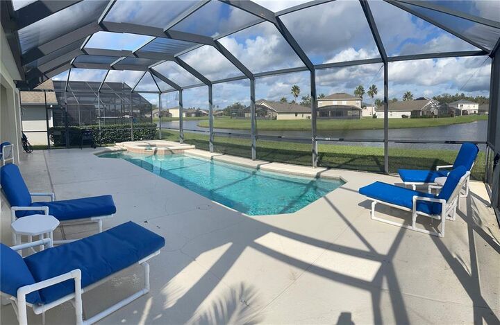 Property Photo:  4683 Cumbrian Lakes Drive  FL 34746 