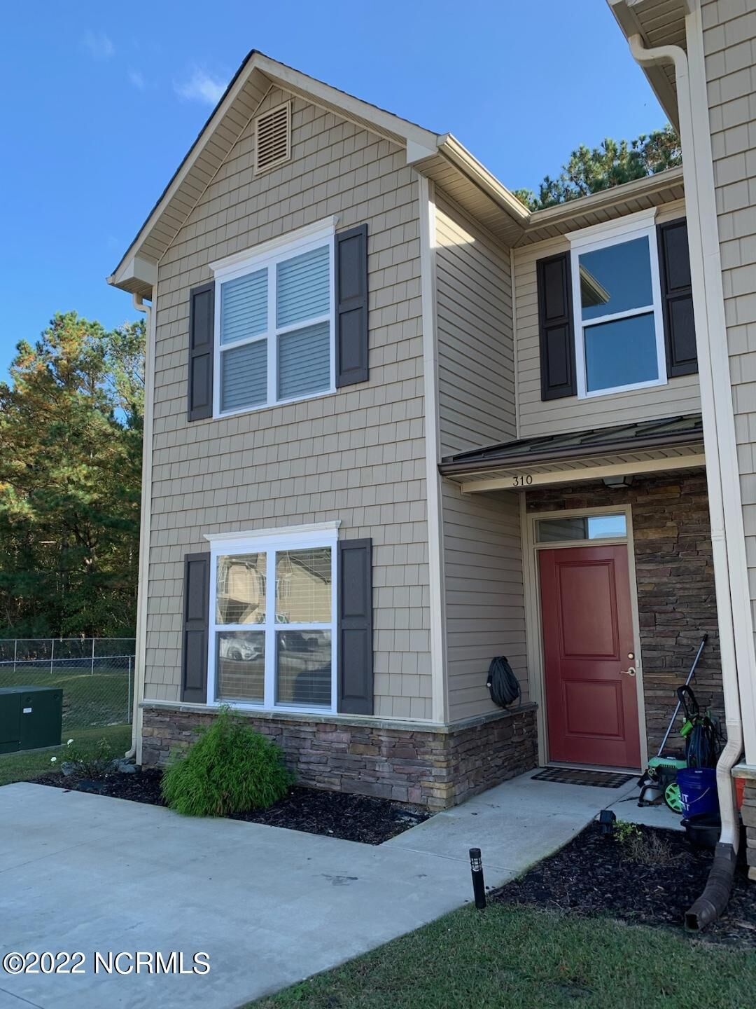 Property Photo:  310 Glenellen Loop Road  NC 28544 