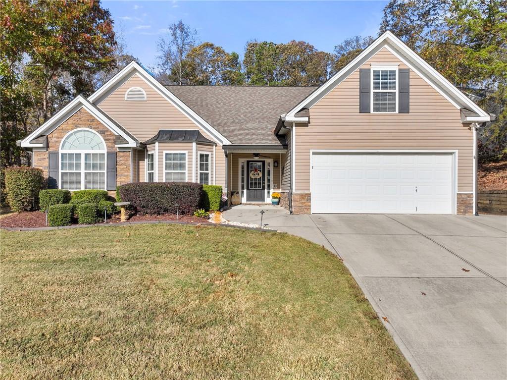 Property Photo: 6718 Carriage Walk Lane GA 30542