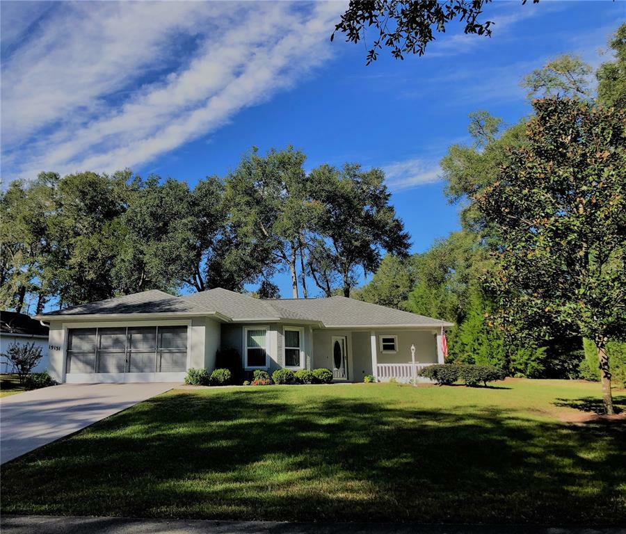 Property Photo:  19131 SW 101st Street  FL 34432 