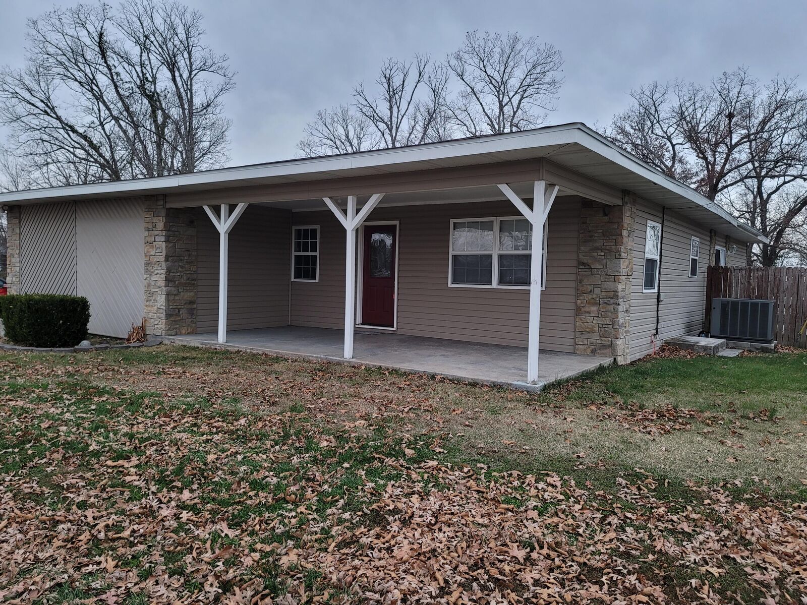 Property Photo: 1309 State Highway 176 MO 65656