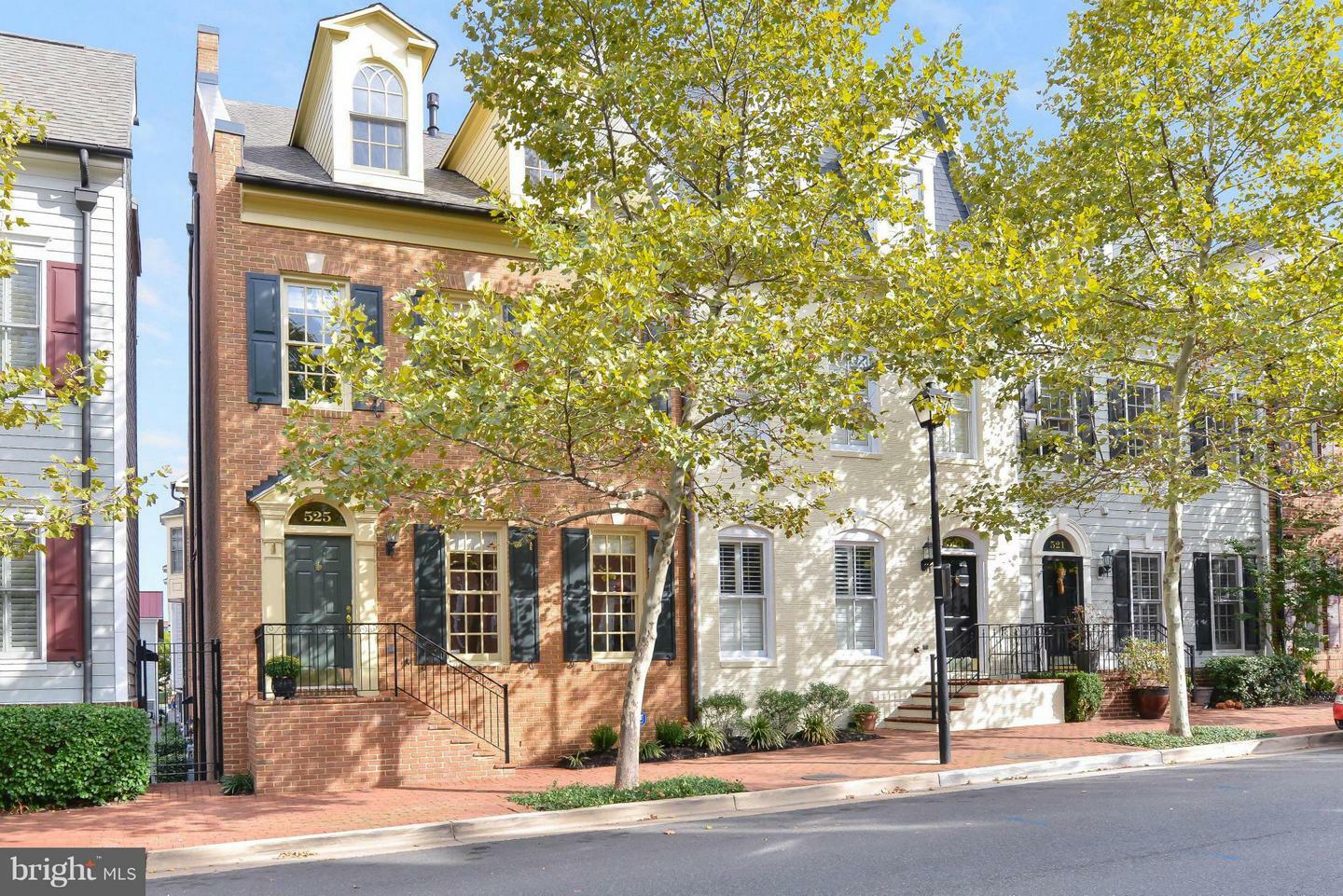 525 N Pitt Street N  Alexandria VA 22314 photo