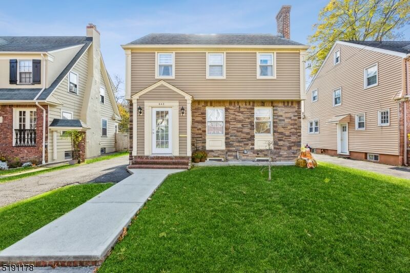 Property Photo:  542 E Grant Ave  NJ 07204