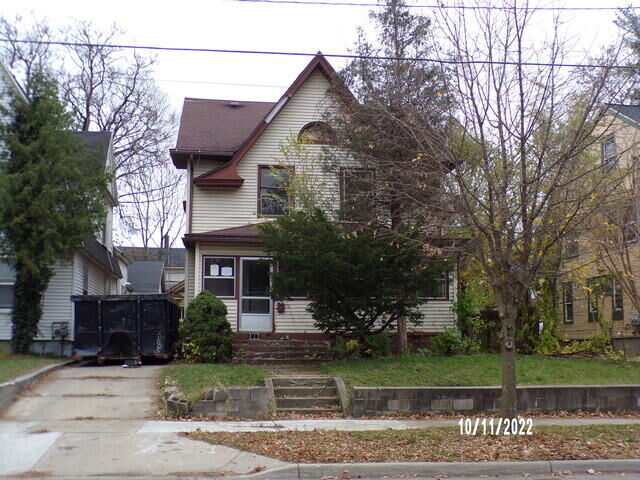 Property Photo:  1006 Madison Avenue SE  MI 49507 