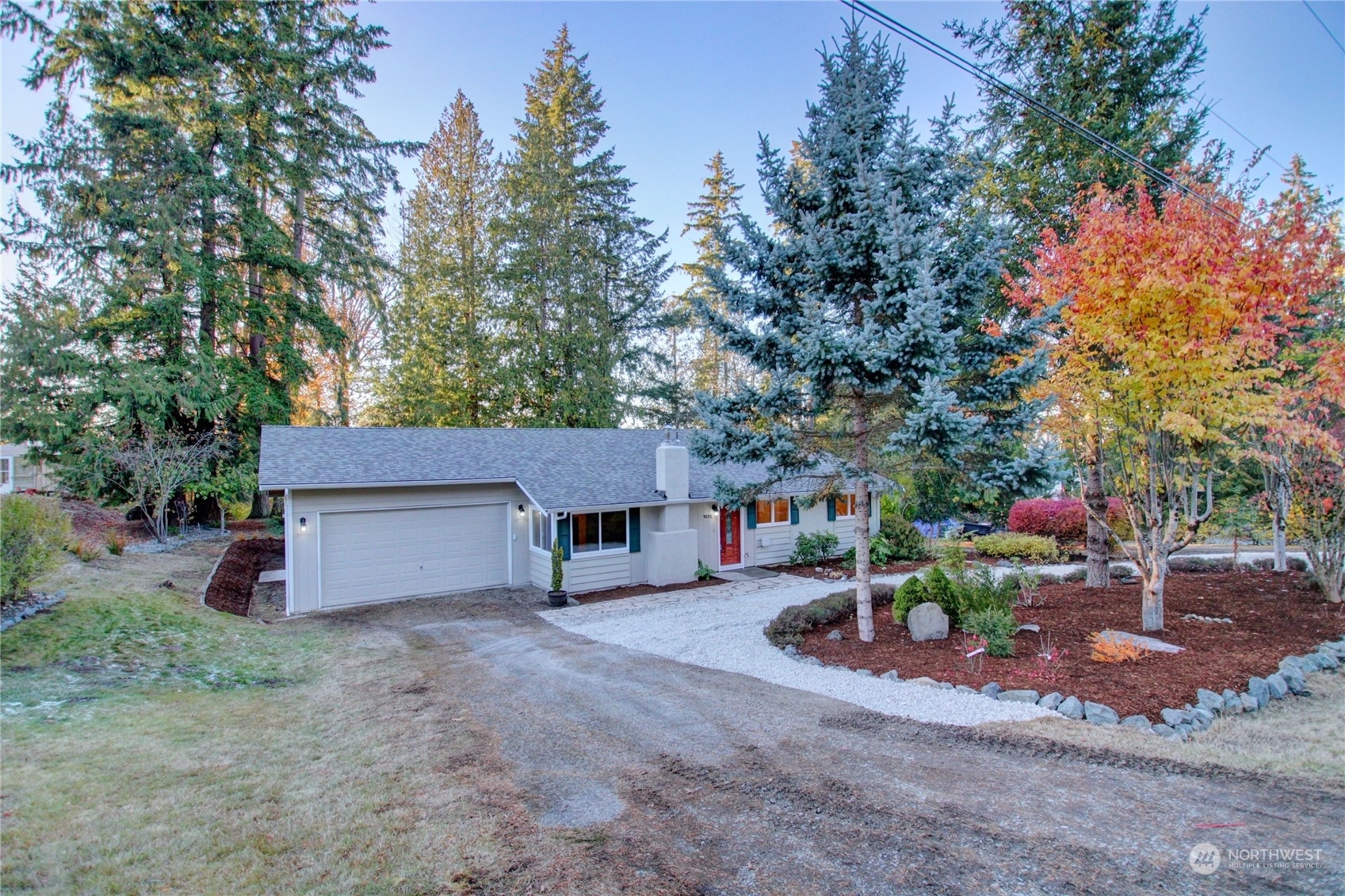 Property Photo:  1525 Woodland Place  WA 98274 