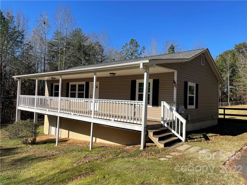 Property Photo: 1095 Prince Road SC 29356