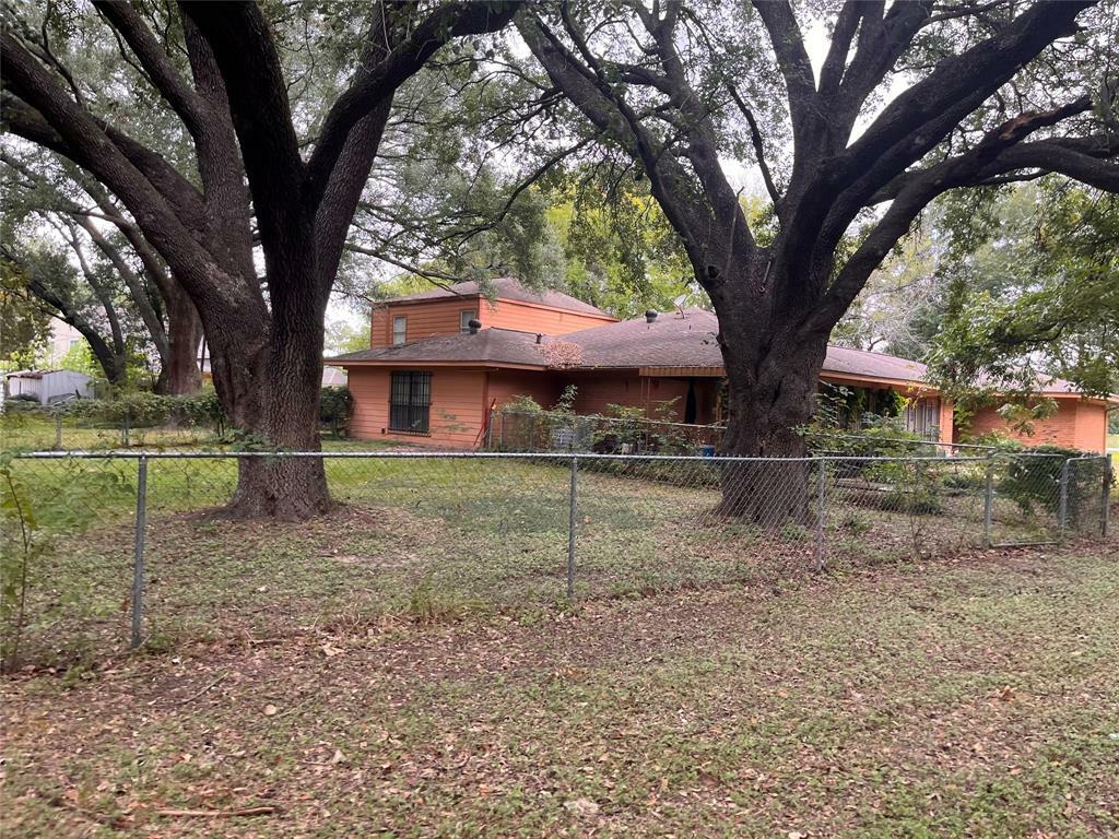 Property Photo:  10015 Cypress North Houston Road  TX 77070 