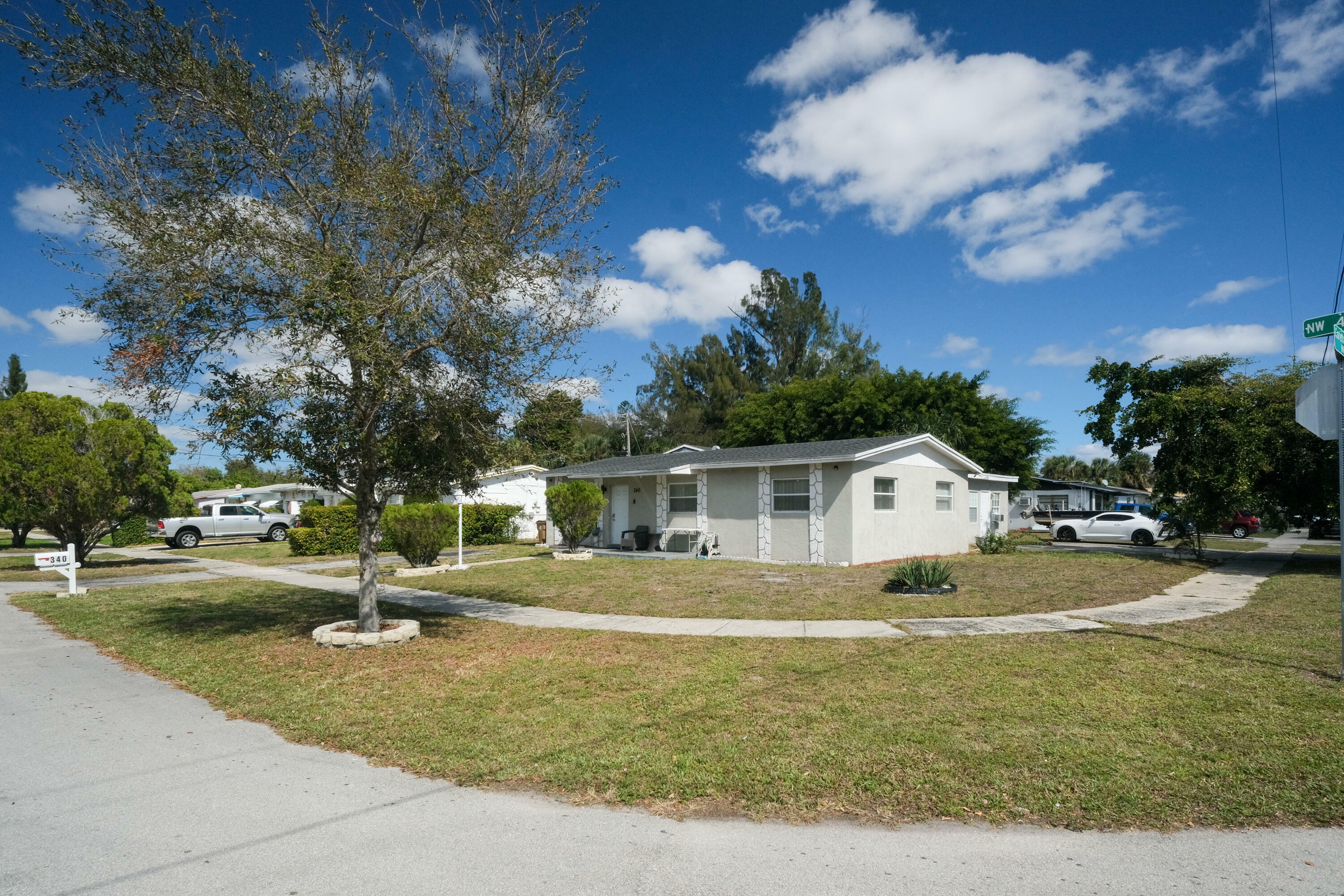 Property Photo:  340 NW 4th Avenue  FL 33441 