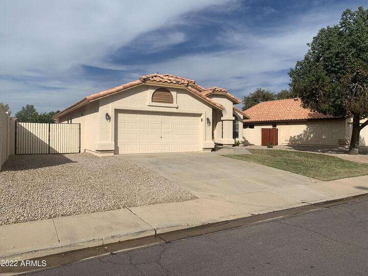 Property Photo: 7030 E Lakeview Avenue AZ 85205