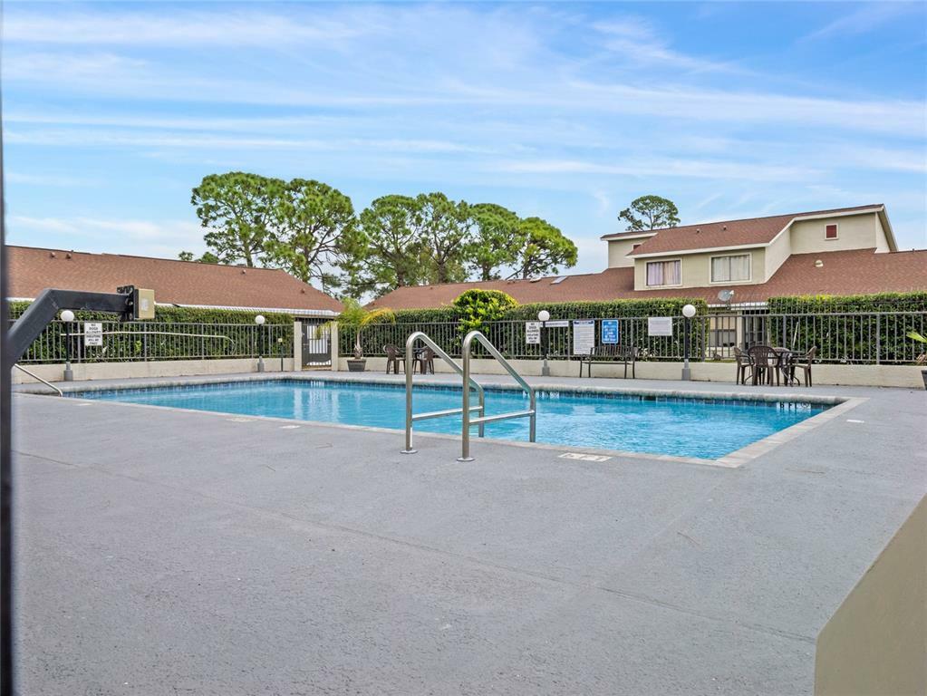 Property Photo:  128 Pine Island Circle  FL 34743 