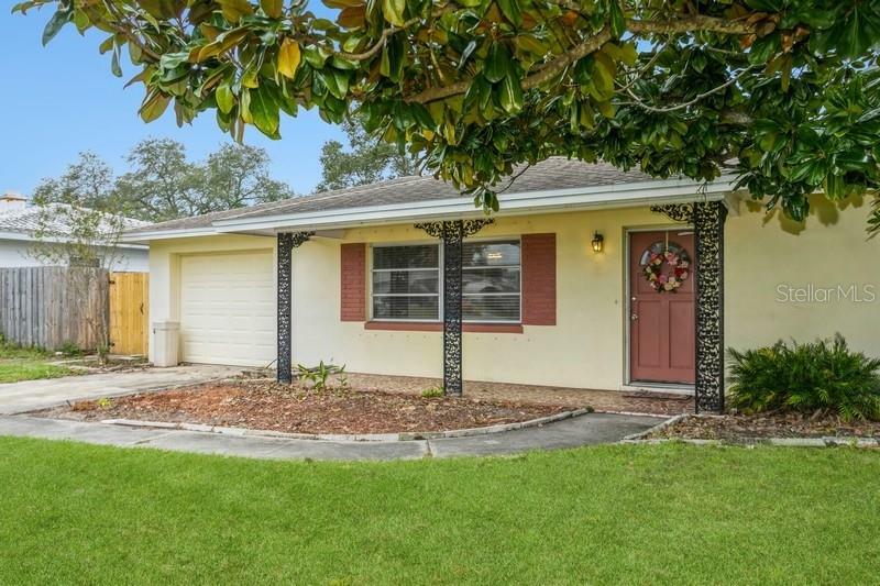 Property Photo:  10843 90th Avenue  FL 33772 