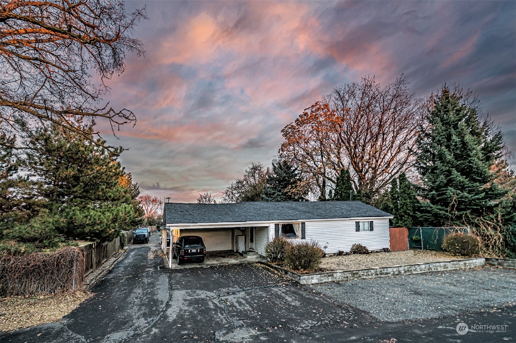 Property Photo: 1145 Home WA 99362