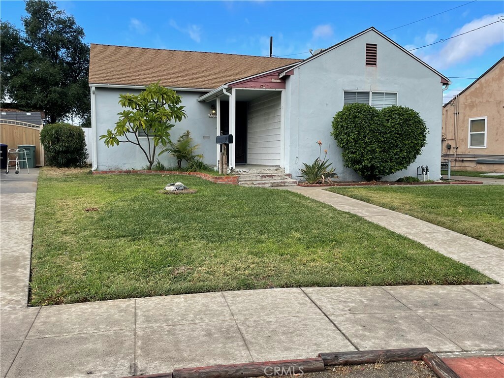 2203 N Keystone Street  Burbank CA 91504 photo