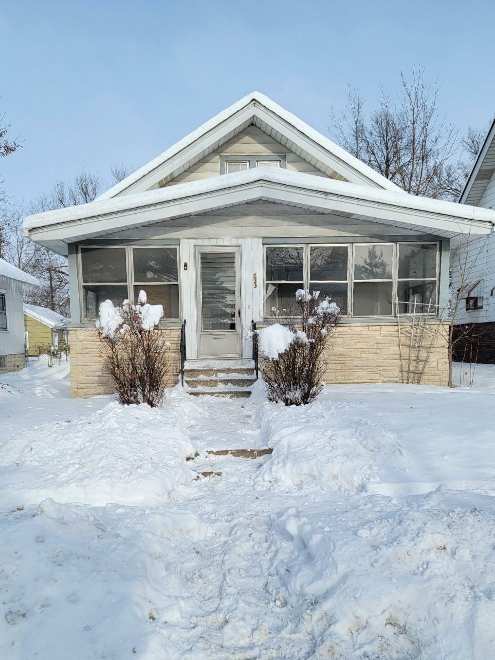 Property Photo:  233 Maryland Avenue W  MN 55117 