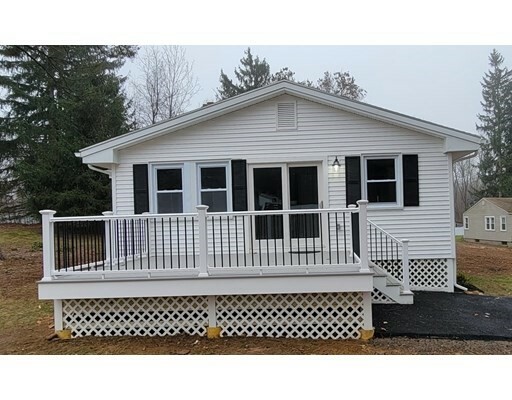 Property Photo: 353 Pleasant St MA 01612
