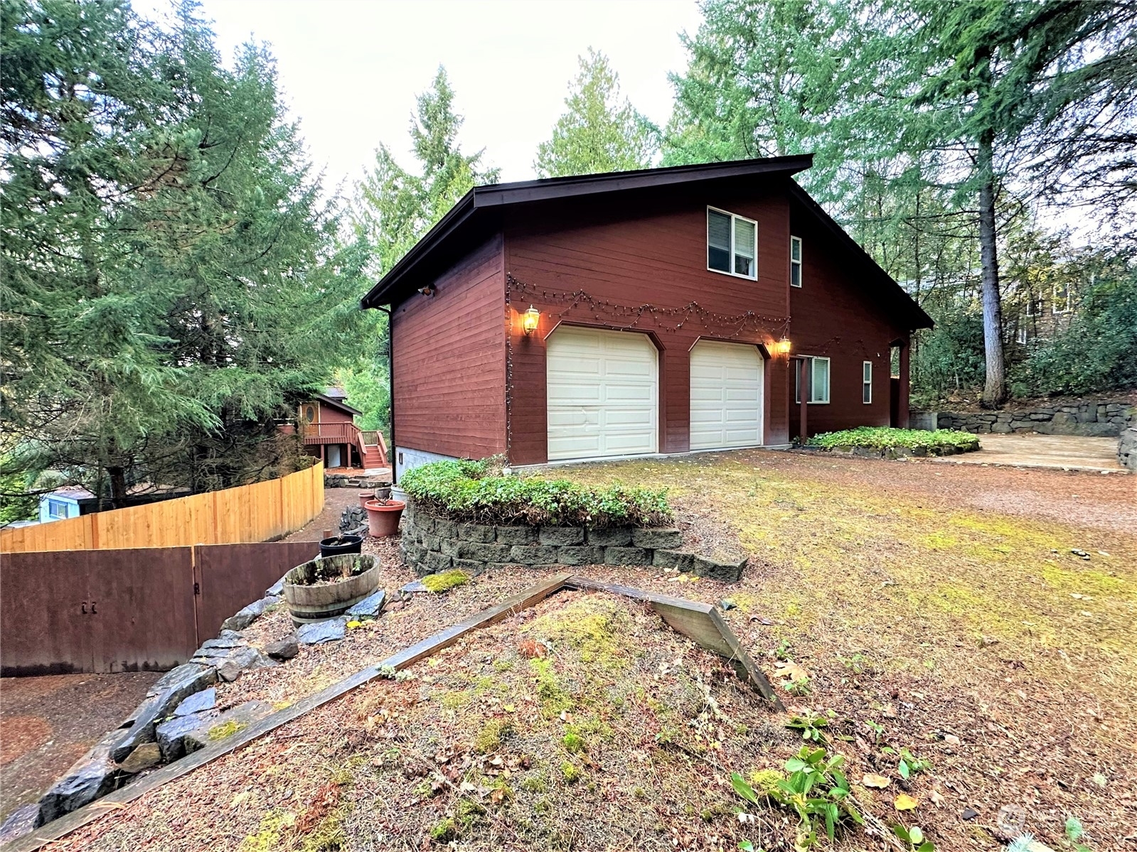 Property Photo:  807 Lewis Lane  WA 98388 