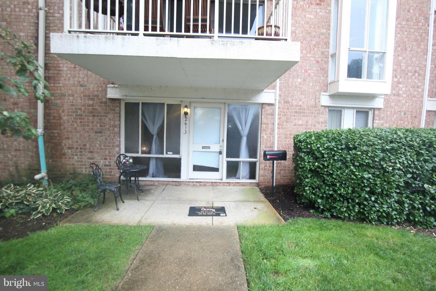 Property Photo: 2613 Huntington Avenue 50 VA 22303