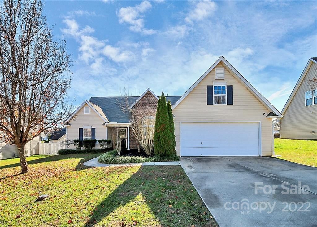 Property Photo: 4685 Madeline Drive SC 29732