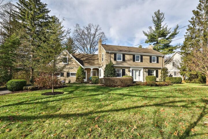 909 Reily Rd  Cincinnati OH 45215 photo