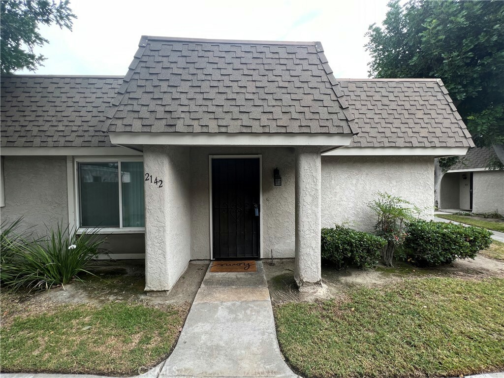 Property Photo:  2142 W Liverpool Lane  CA 92804 