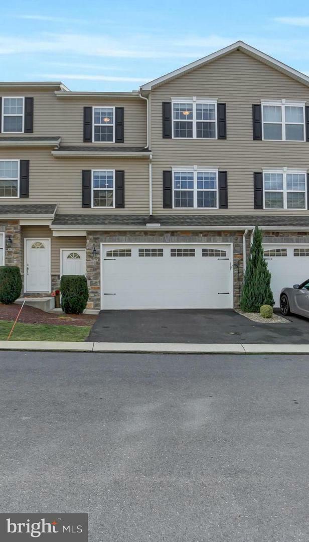 Property Photo: 817 Spring Rock Court PA 17055