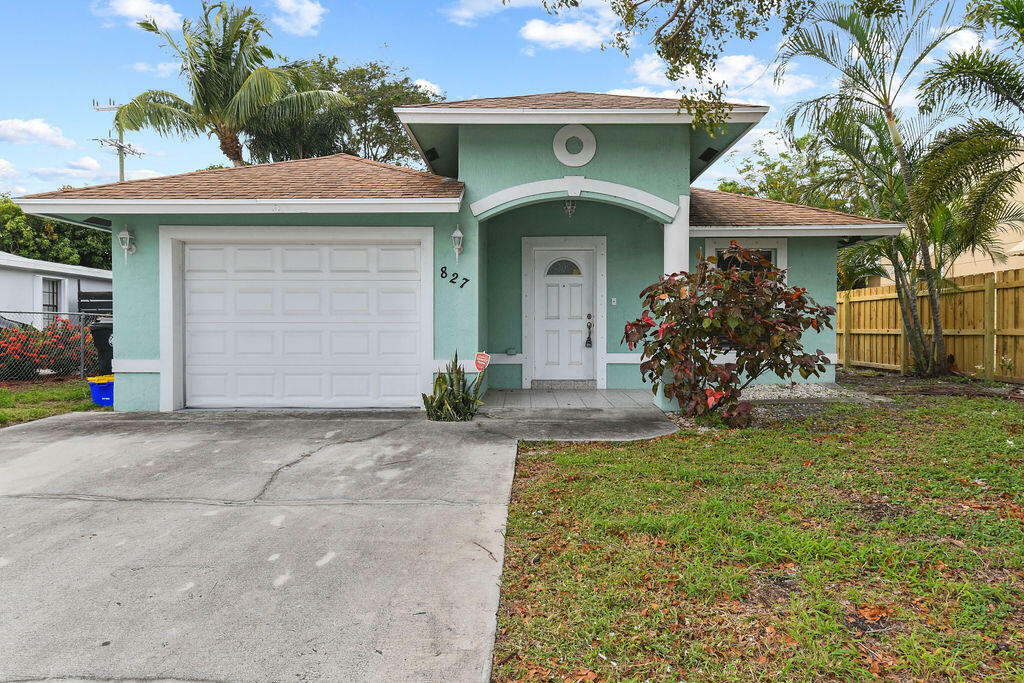 Property Photo:  827 S E Street  FL 33460 