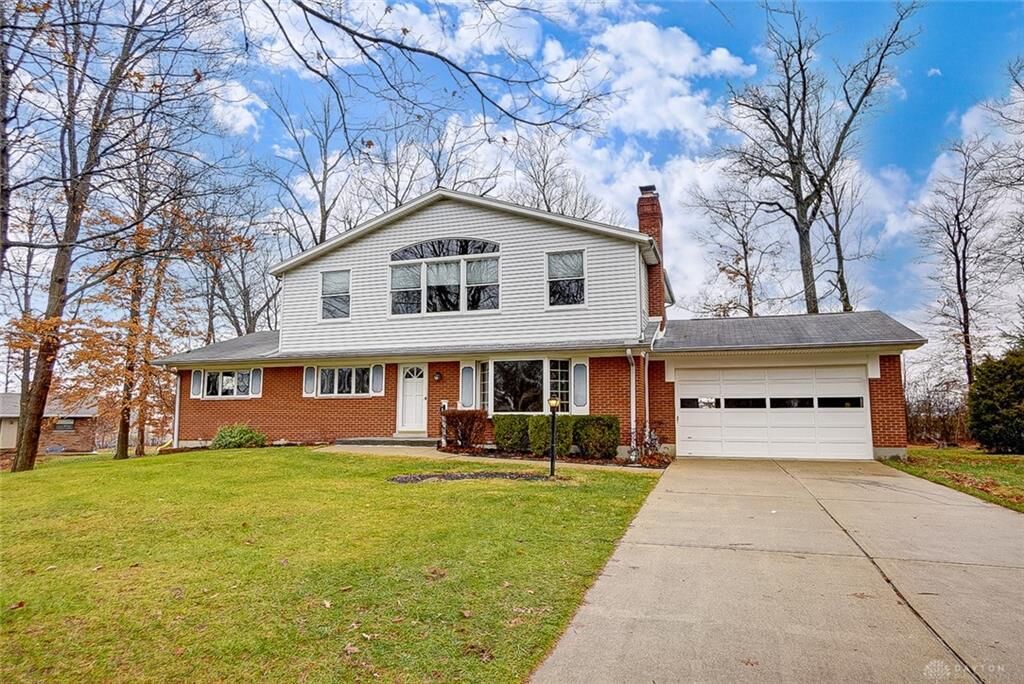 Property Photo: 3738 Yellowstone Drive OH 45251