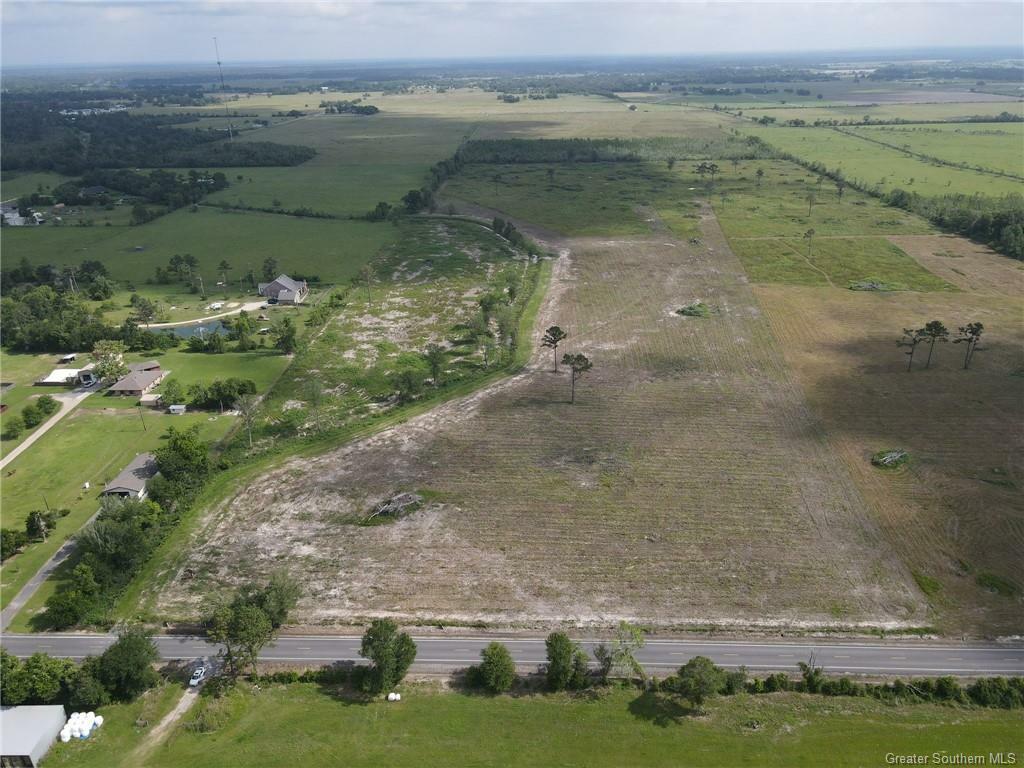 Property Photo: 7040 Mark Lebleu Road LA 70615
