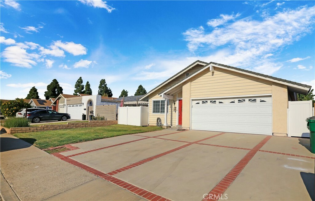 Property Photo:  4601 Kimberwick Circle  CA 92604 