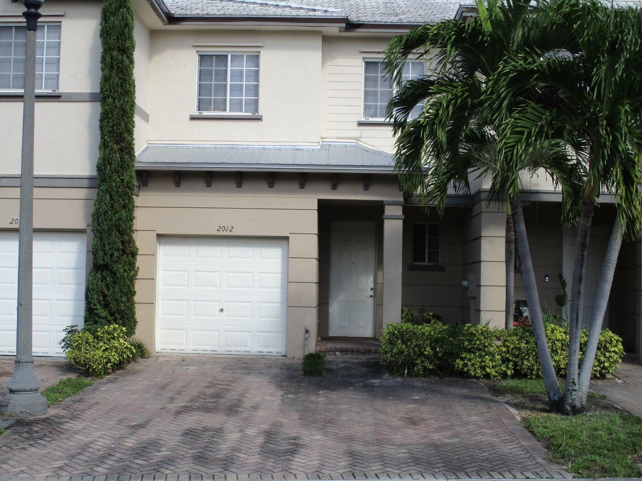 Property Photo:  2012 Marsh Harbor Drive  FL 33404 