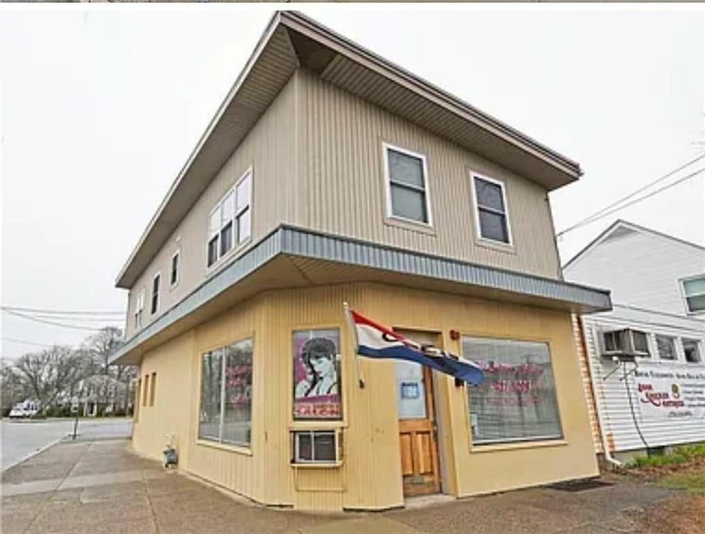 Property Photo: 375 North Broadway RI 02916