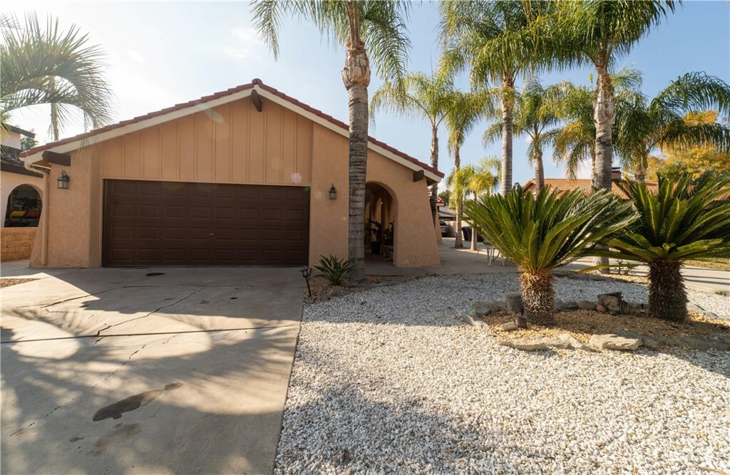 Property Photo:  30163 Yellow Feather Drive  CA 92587 