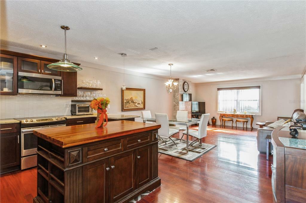 Property Photo:  610 Indian Rocks Road N 123  FL 33770 