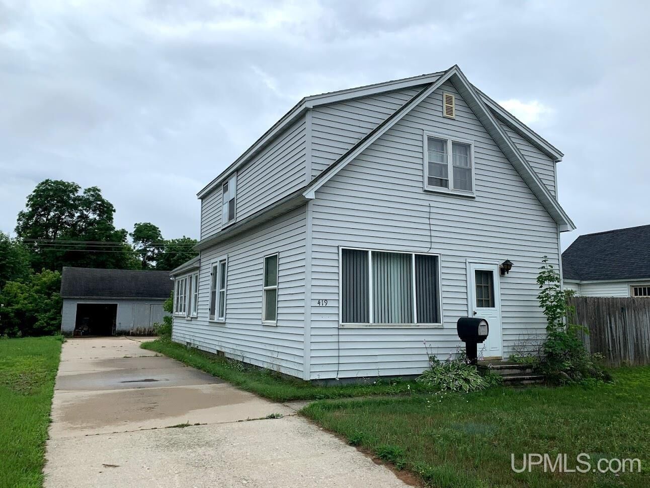Property Photo: 419 Minnesota Avenue MI 49837
