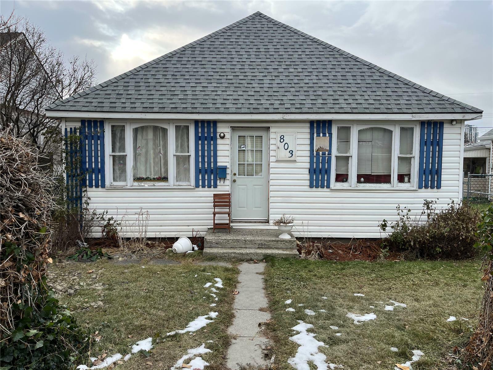 Property Photo: 803 Clement Avenue BC V1Y7C9