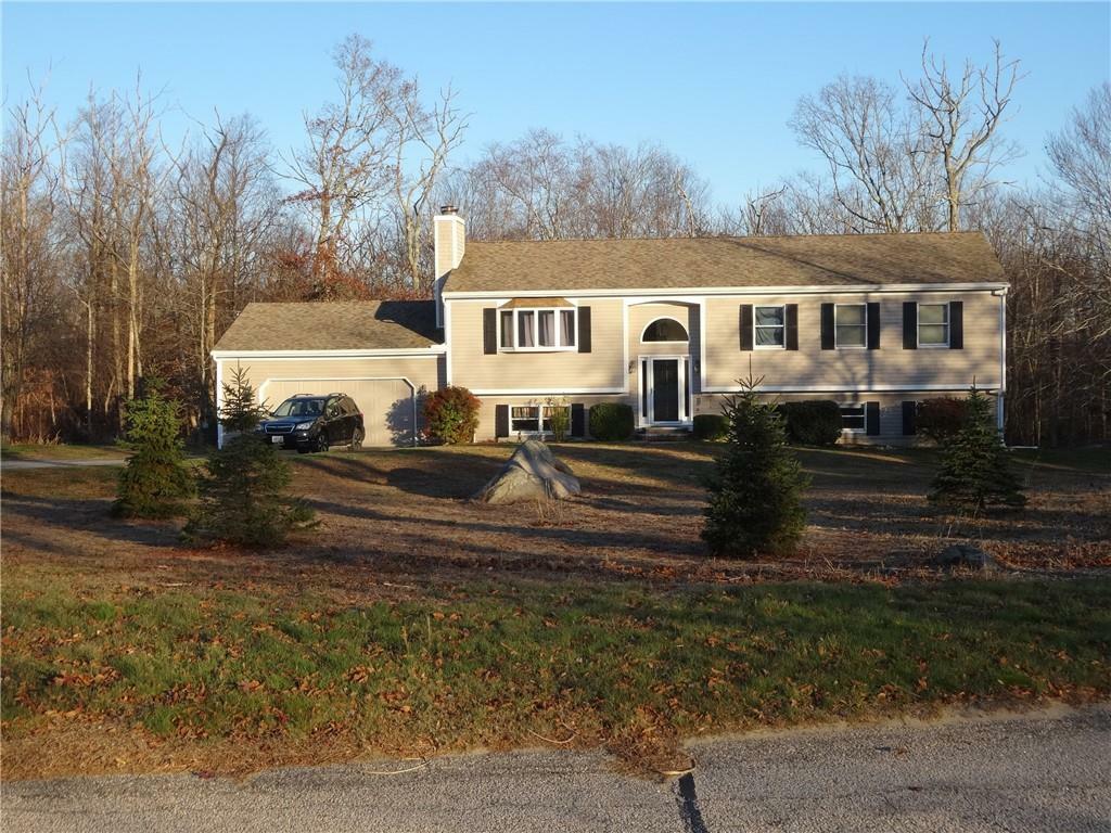 Property Photo:  7 Fox Ridge Dr  RI 02898 