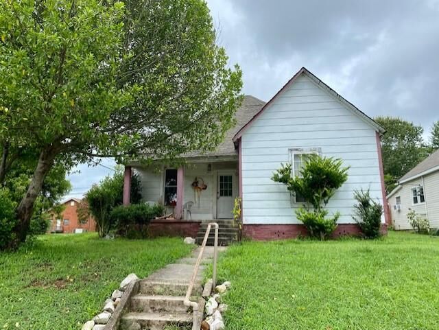 Property Photo: 501 Austin Ave AL 35660