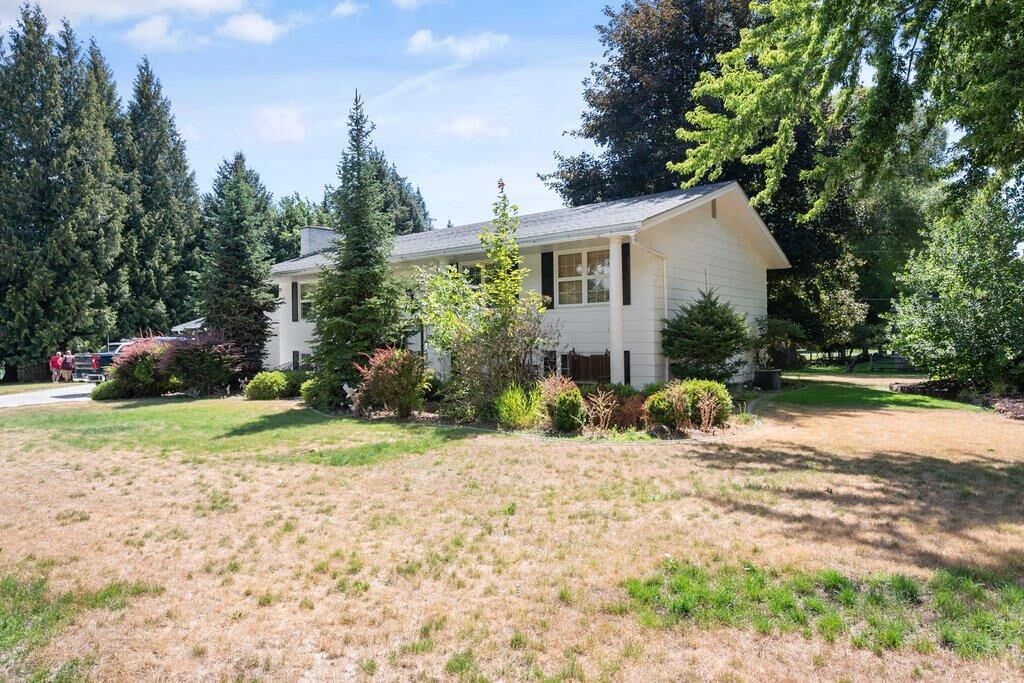 Property Photo:  14011 N Karen Ln  WA 99208 