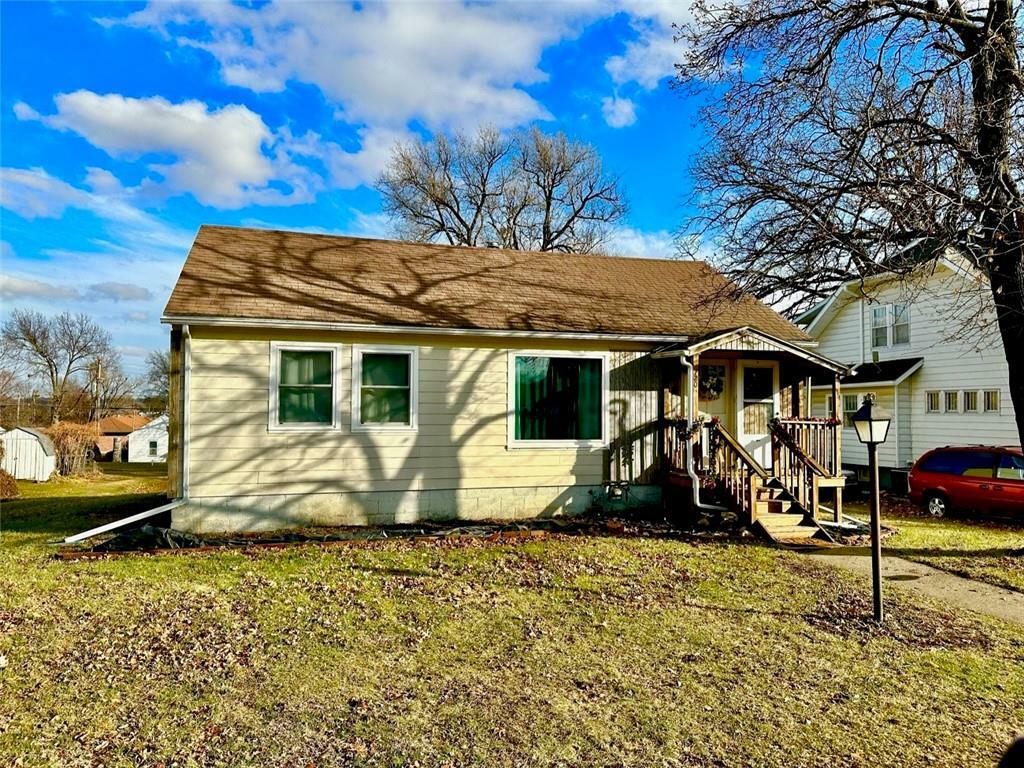 Property Photo:  720 Normal Street  MO 64683 