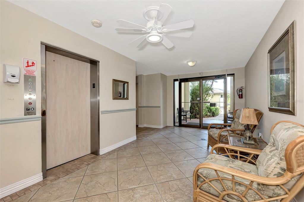 Property Photo:  199 Whispering Sands Drive 202  FL 34242 