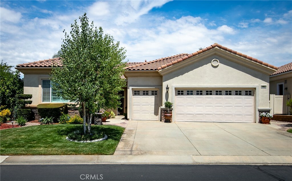 Property Photo:  962 Gleneagles Road  CA 92223 