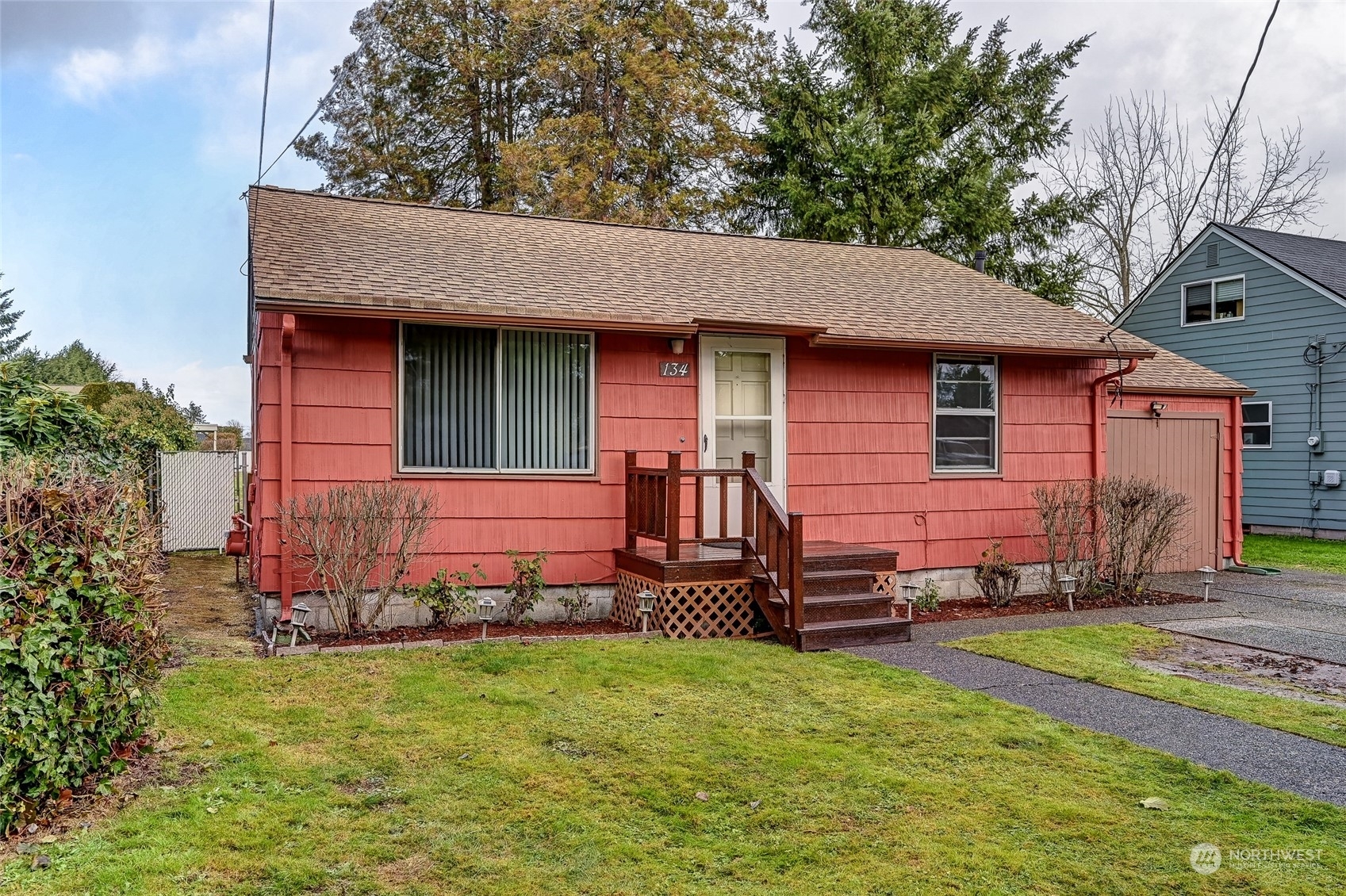 Property Photo: 134 3rd Avenue SW WA 98047