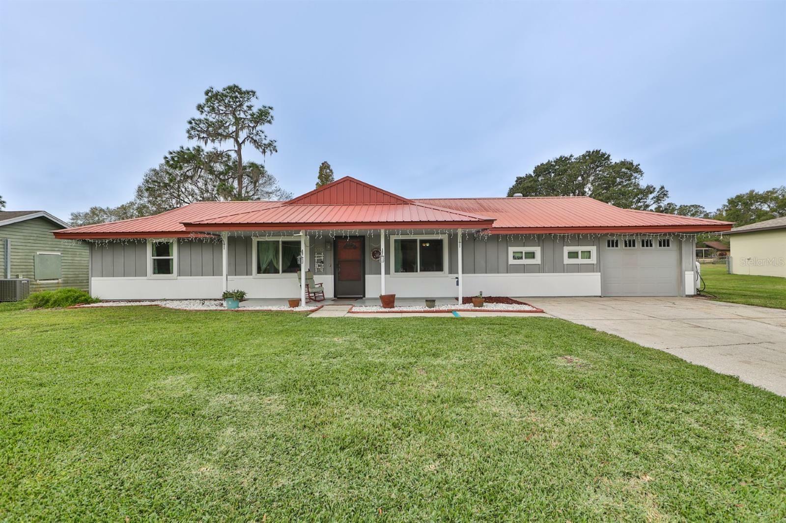 Property Photo:  5115 Forestgreen Drive E  FL 33811 