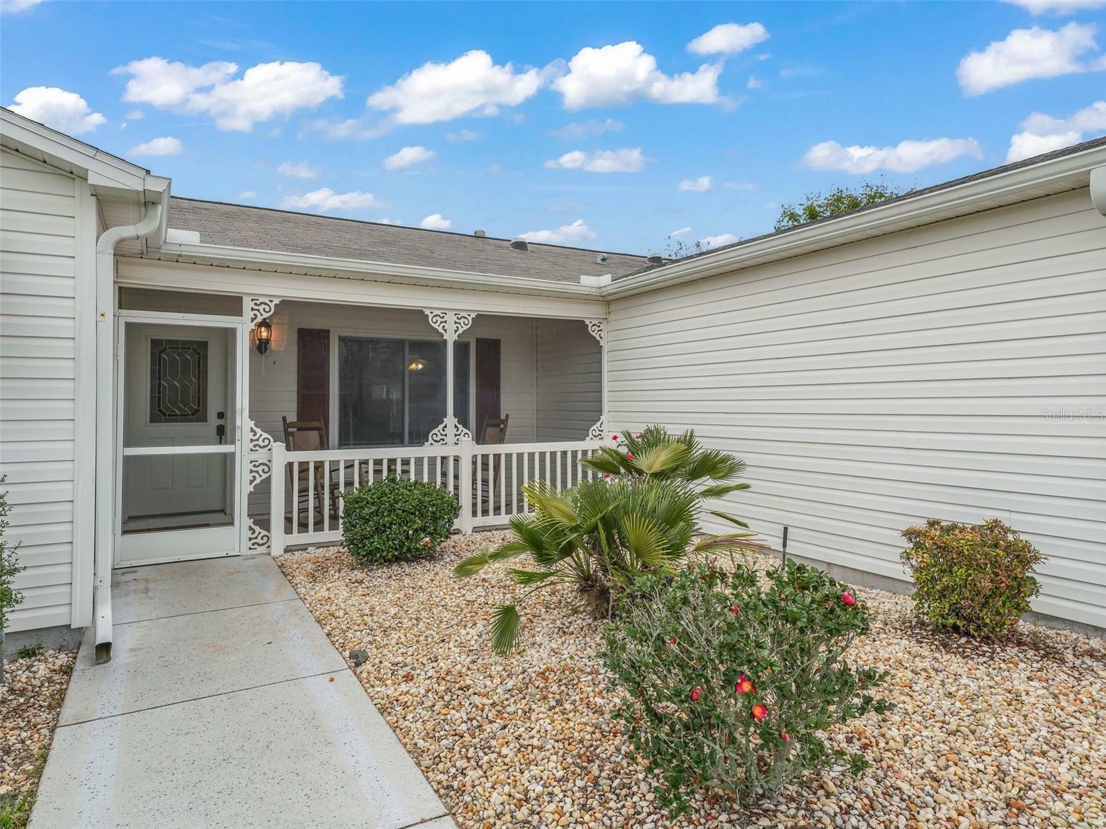 Property Photo: 9513 SE 168th Maplesong Lane FL 32162